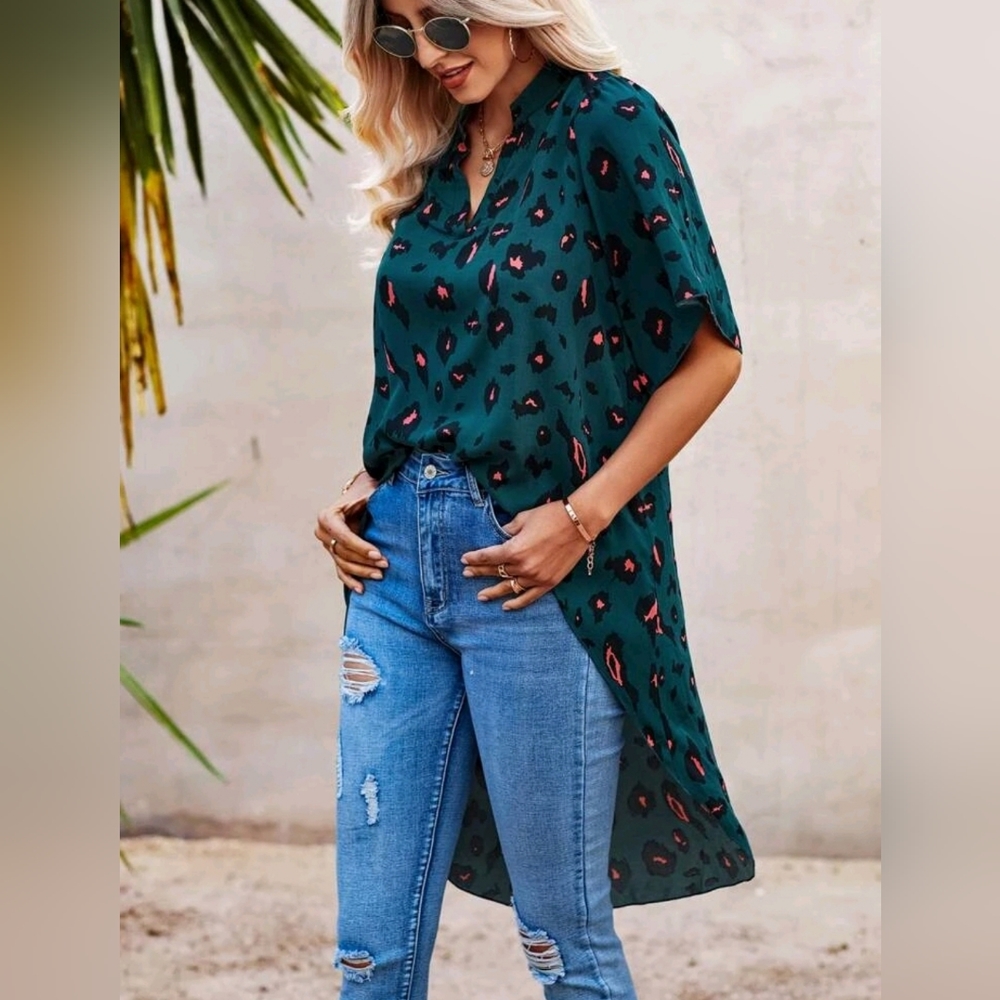 SHEIN ELBOW LENGTH TOP